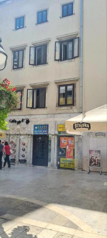 Apartman Julija 1 Rijeka Eksteriør bilde